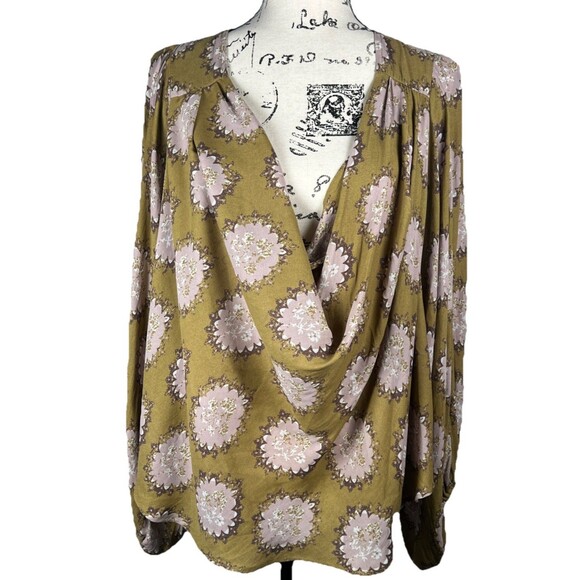 Free People Cowling Around Pullover Boho Balloon Sleeve Draped Blouse Sz L - Picture 1 of 12